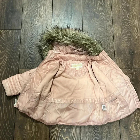 Michael Kors Toddler Coat - Picture 6 of 6